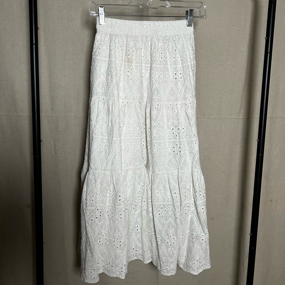 Elegant White Eyelet Skirt
